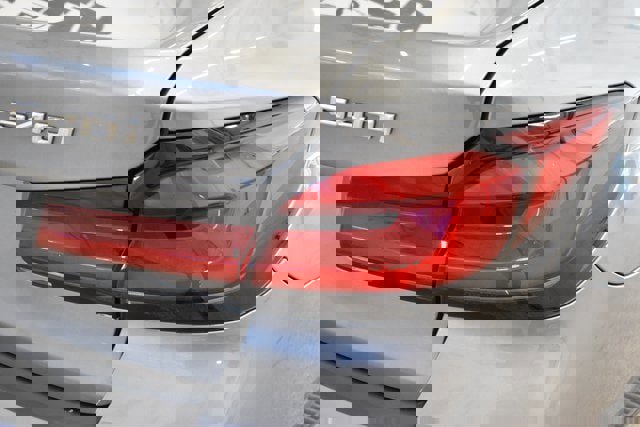 Used 2022 BMW 540i xDrive w/ M Sport Package image 12