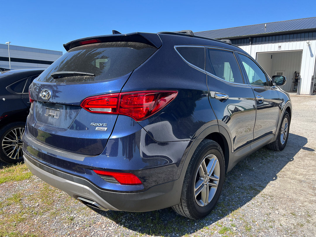 Used 2017 Hyundai Santa Fe Sport AWD/4WD image 14