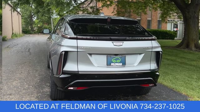 Used 2024 Cadillac Lyriq Luxury AWD/4WD image 7