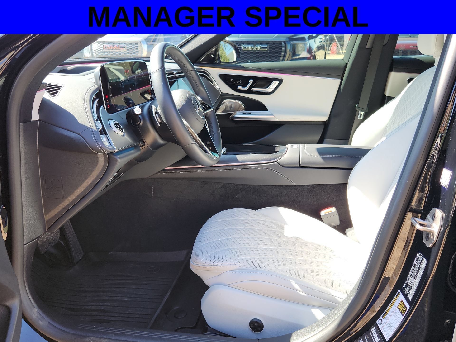 Used 2025 Mercedes-Benz E 450 4MATIC Sedan image 16