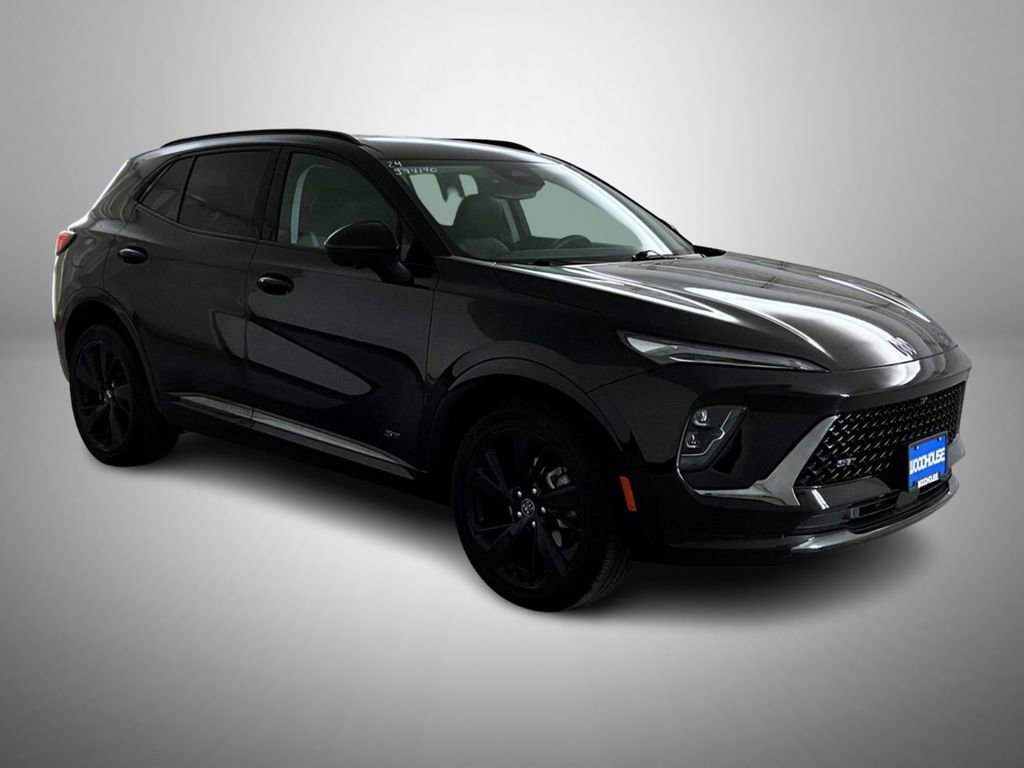 Used 2024 Buick Envision Sport Touring image 3