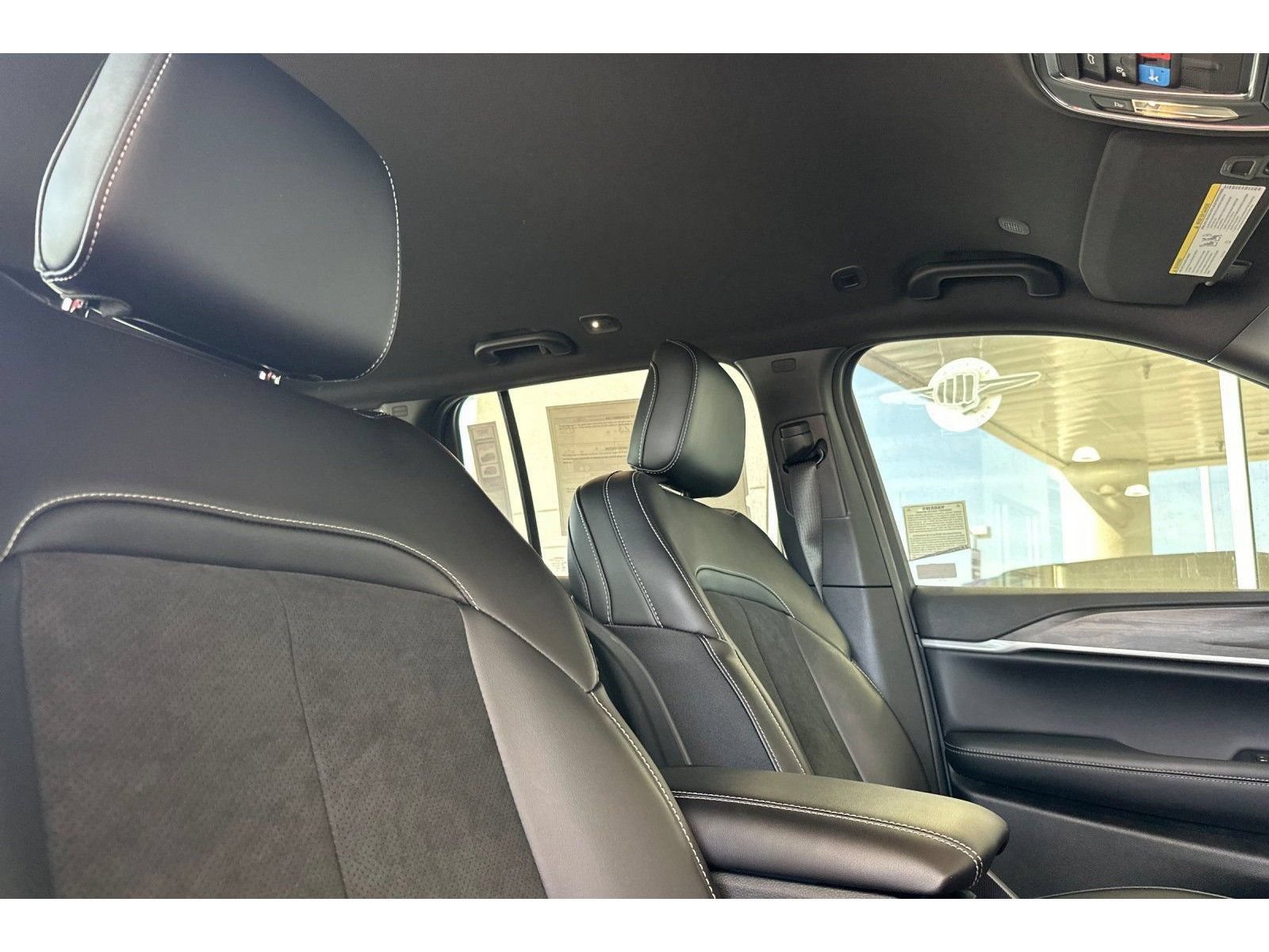 New 2026 Jeep Grand Cherokee Altitude AWD/4WD image 18