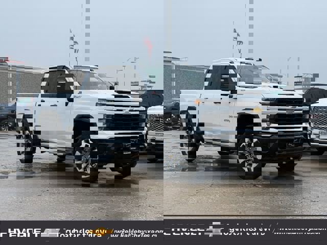 Used 2025 Chevrolet Silverado 2500 Custom w/ Custom Value Package image 1