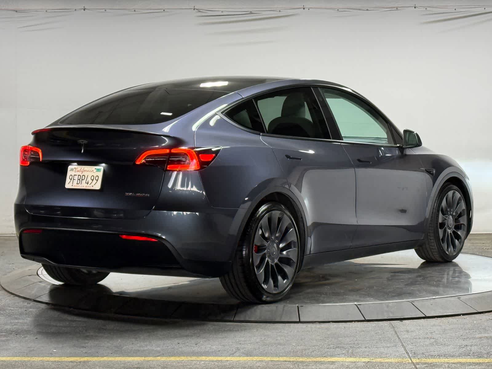 Used 2023 Tesla Model Y Performance AWD/4WD image 4