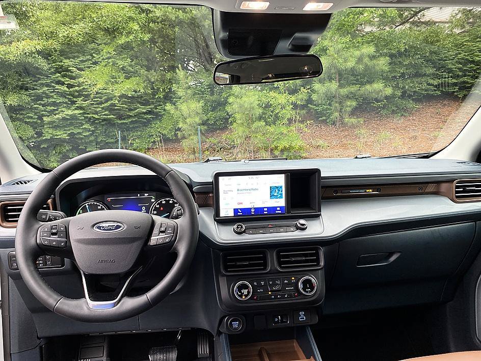 Used 2024 Ford Maverick Lariat FWD image 19