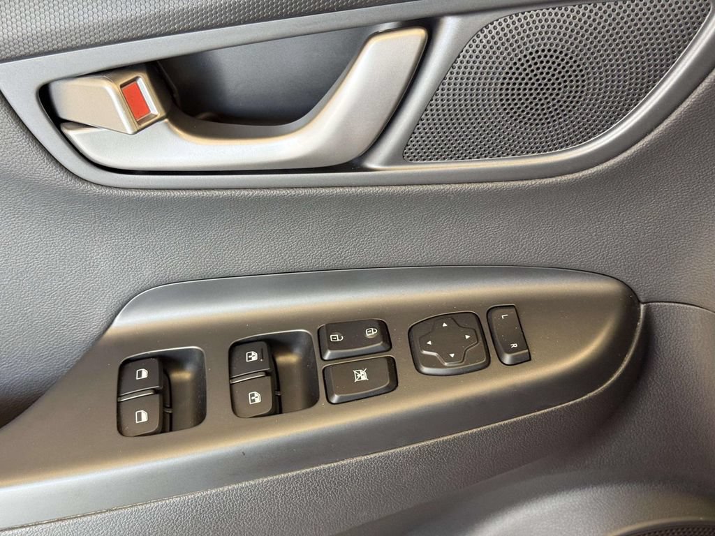 Used 2019 Hyundai Kona Ultimate FWD image 20