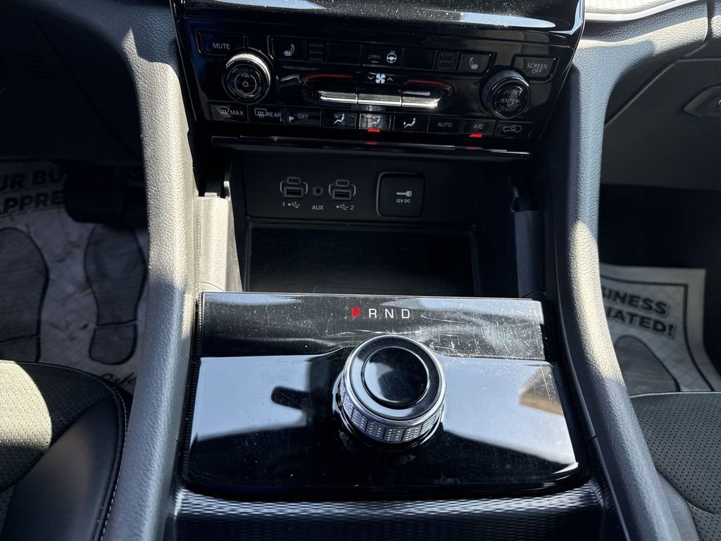 Used 2025 Jeep Grand Cherokee Altitude AWD/4WD image 27