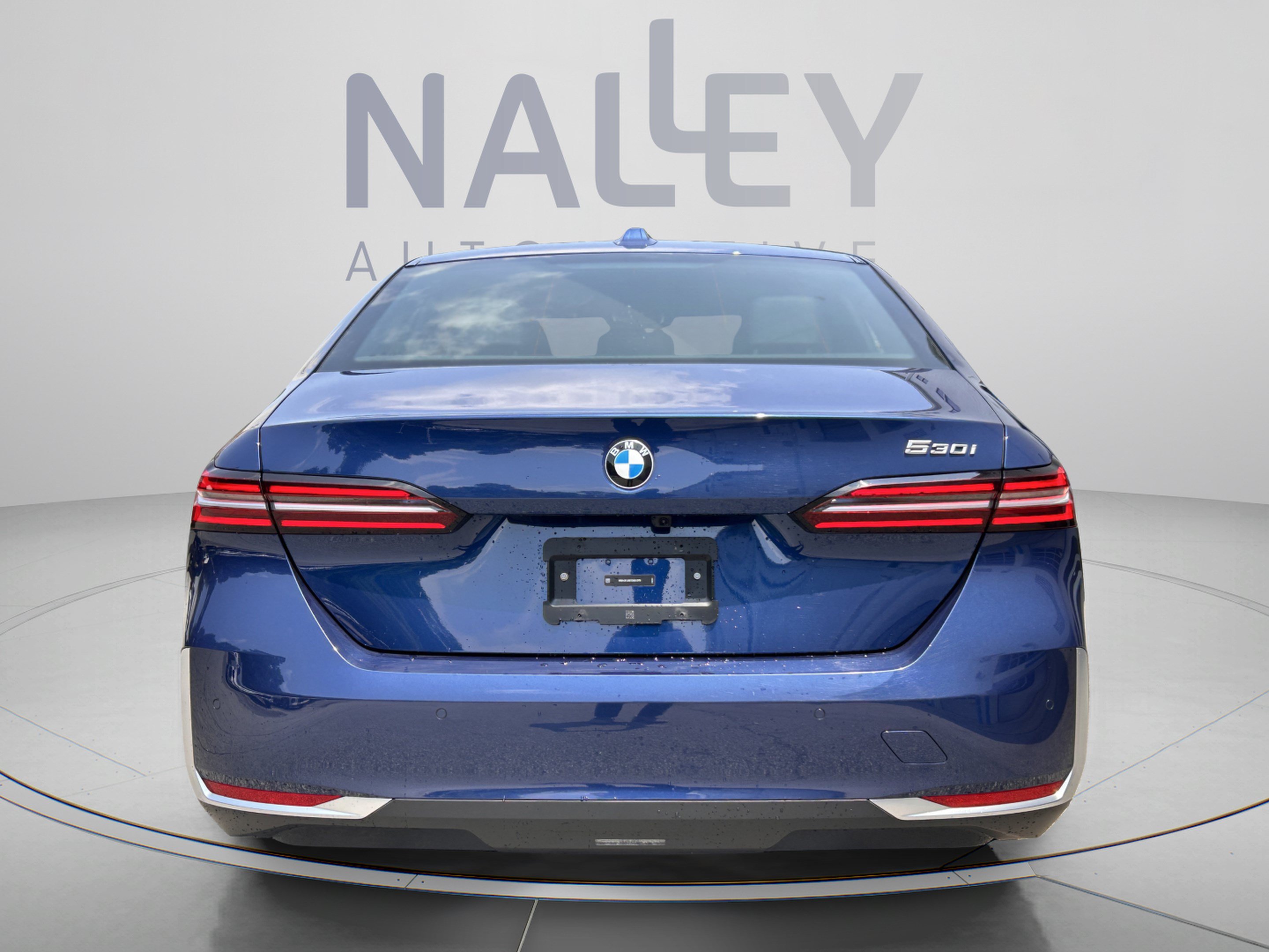Used 2026 BMW 530i RWD image 3
