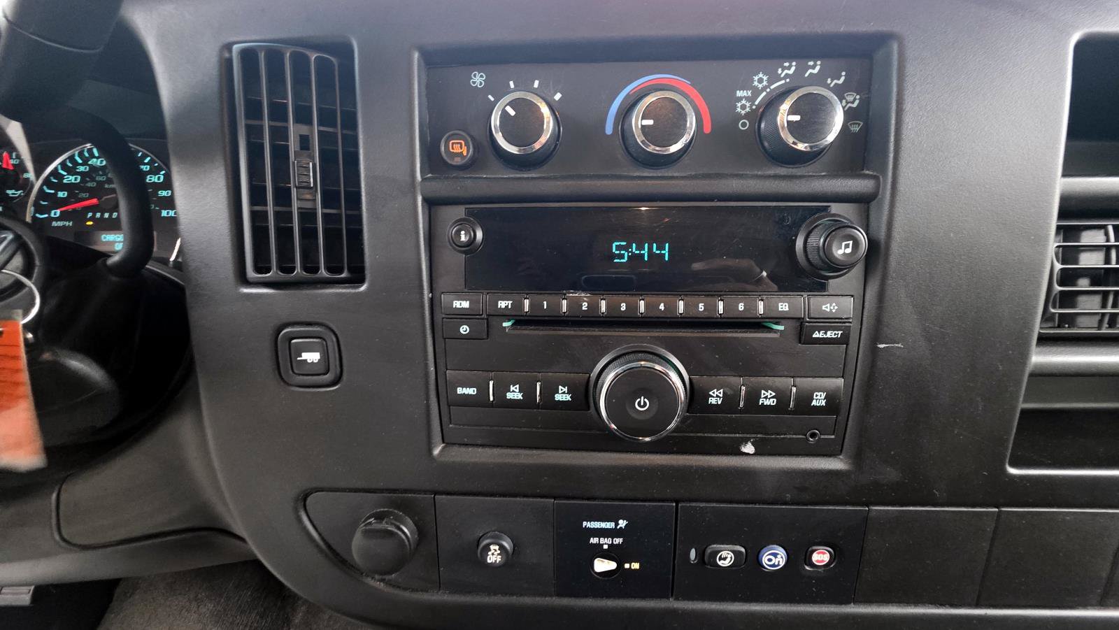 Used 2014 Chevrolet Express 3500 LT w/ LT Preferred Equipment Group RWD image 14