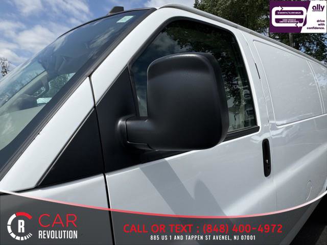 Used 2021 Chevrolet Express 2500 w/ Driver Convenience Package RWD image 30