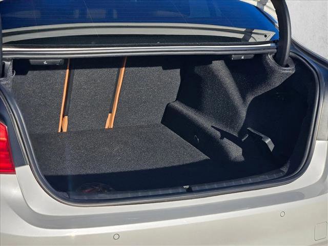 Used 2019 BMW 530i w/ Convenience Package image 7