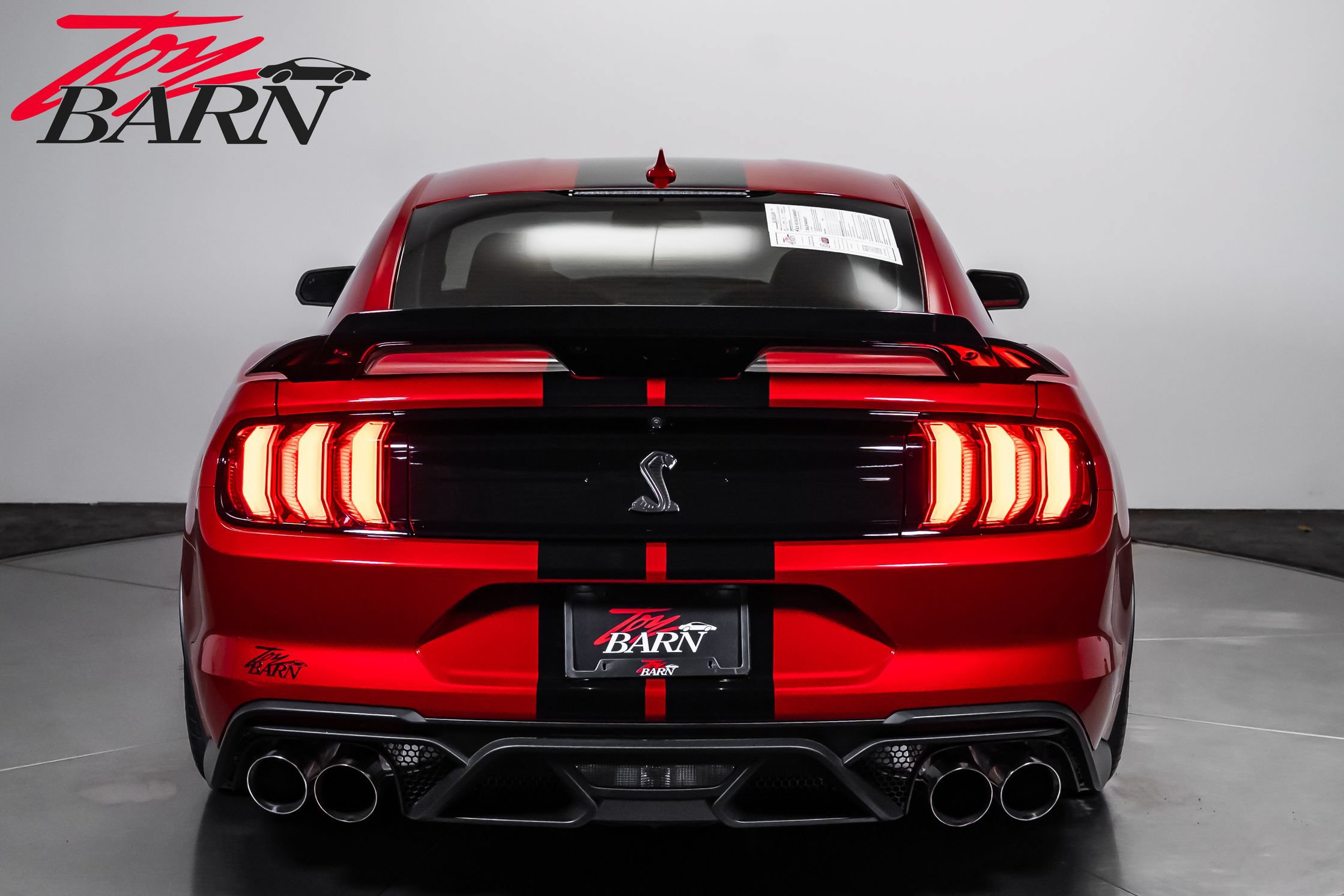 Used 2021 Ford Mustang Shelby GT500 w/ Technology Package RWD image 4