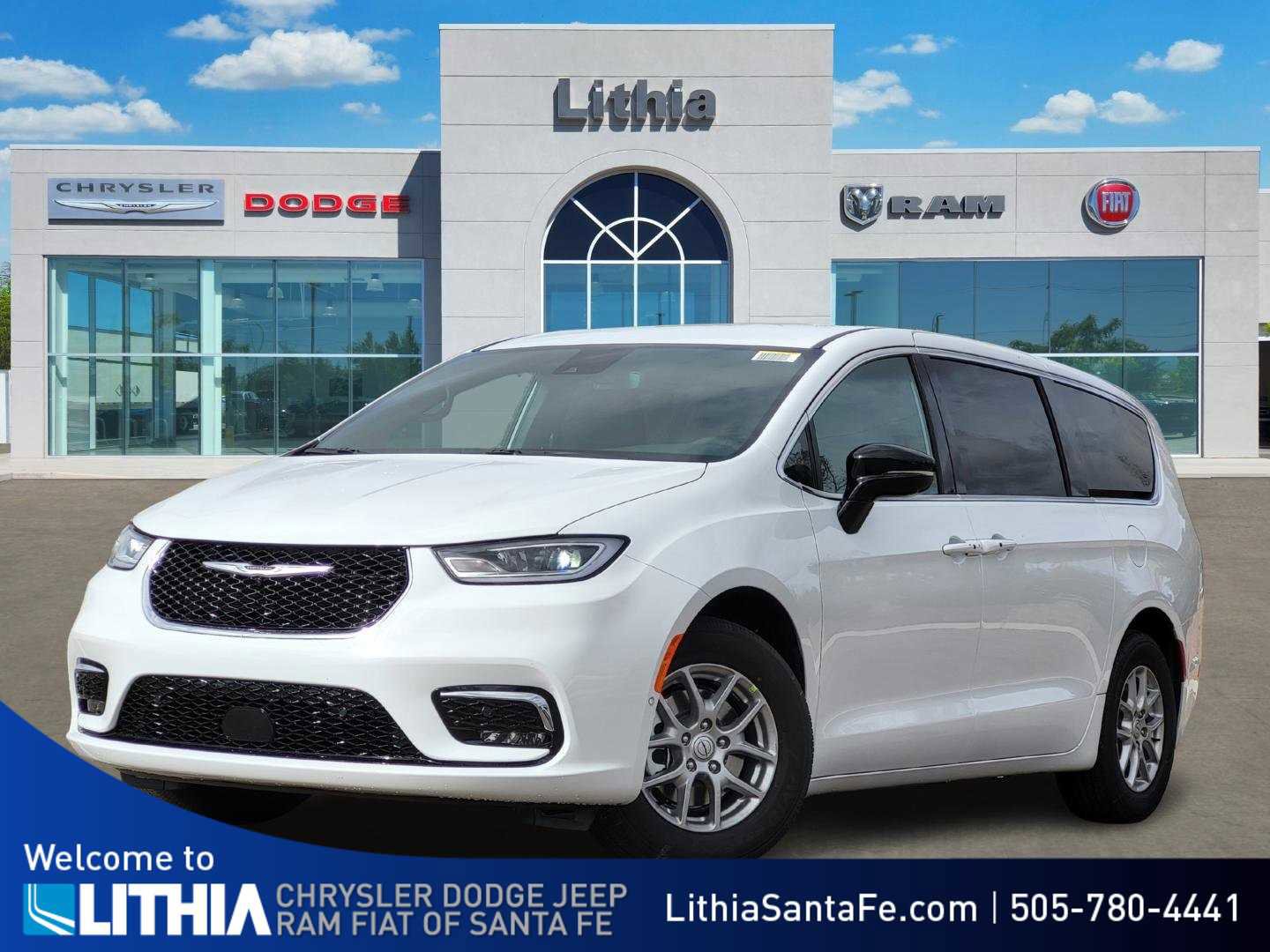 New 2026 Chrysler Pacifica Select image 1