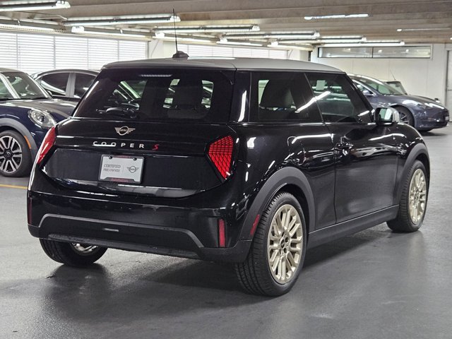 Certified 2025 MINI Cooper S FWD image 5
