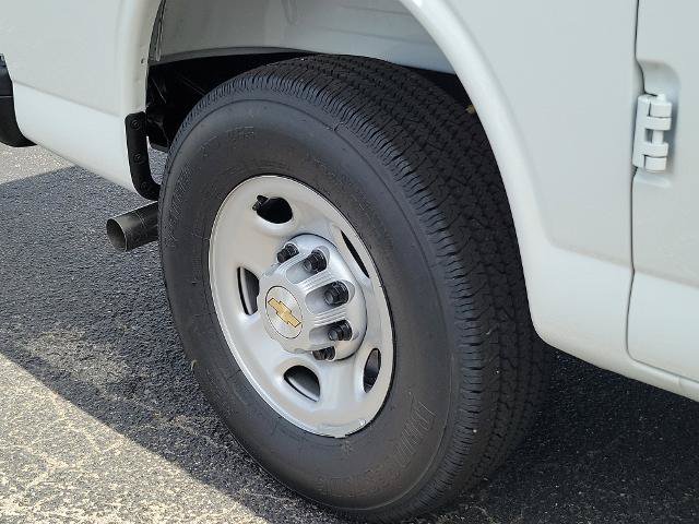 New 2025 Chevrolet Express 2500 w/ Driver Convenience Package RWD image 14