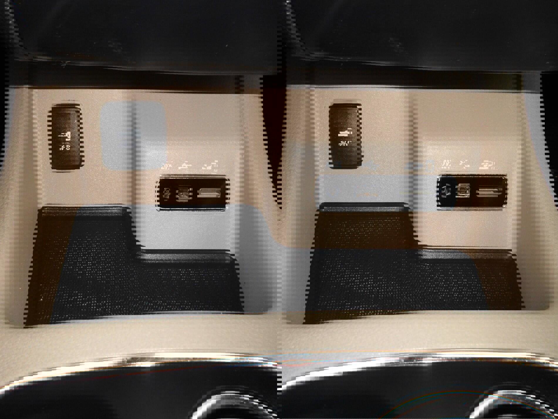 Used 2014 Dodge Durango Limited w/ Premium Group image 19