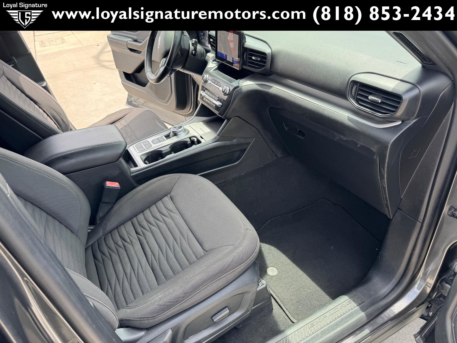 Used 2020 Ford Explorer XLT image 38