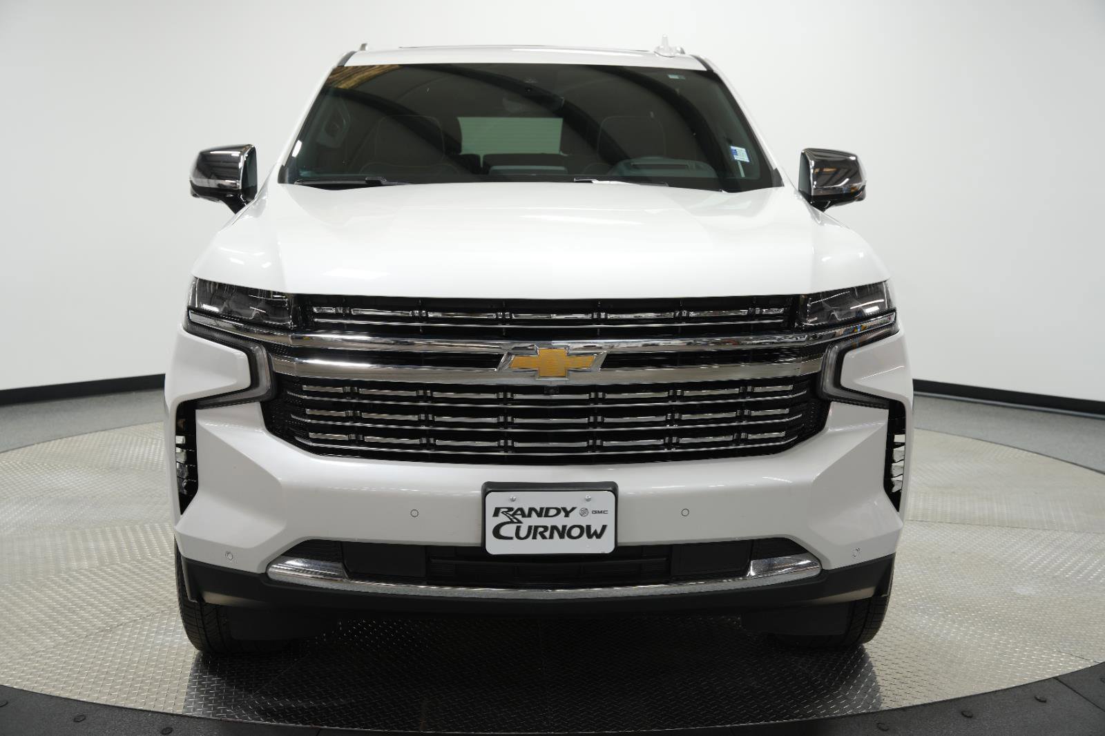 Used 2024 Chevrolet Suburban Premier w/ Premium Package image 2