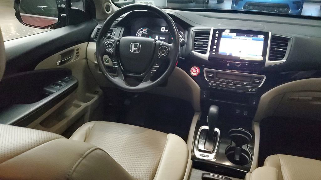 Used 2019 Honda Ridgeline RTL-E image 12
