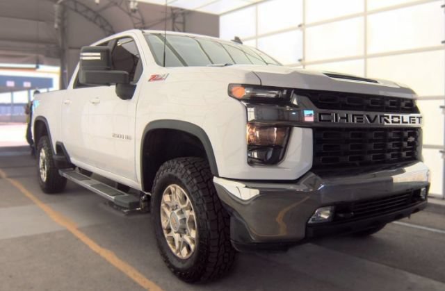 Used 2023 Chevrolet Silverado 2500 LT w/ Convenience Package AWD/4WD image 2