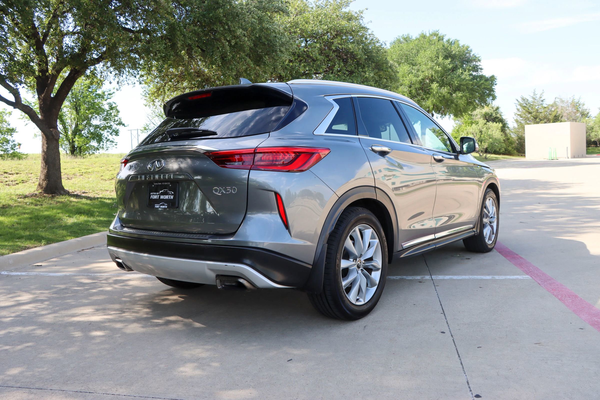 Used 2019 INFINITI QX50 Luxe w/ Protection Package FWD image 7