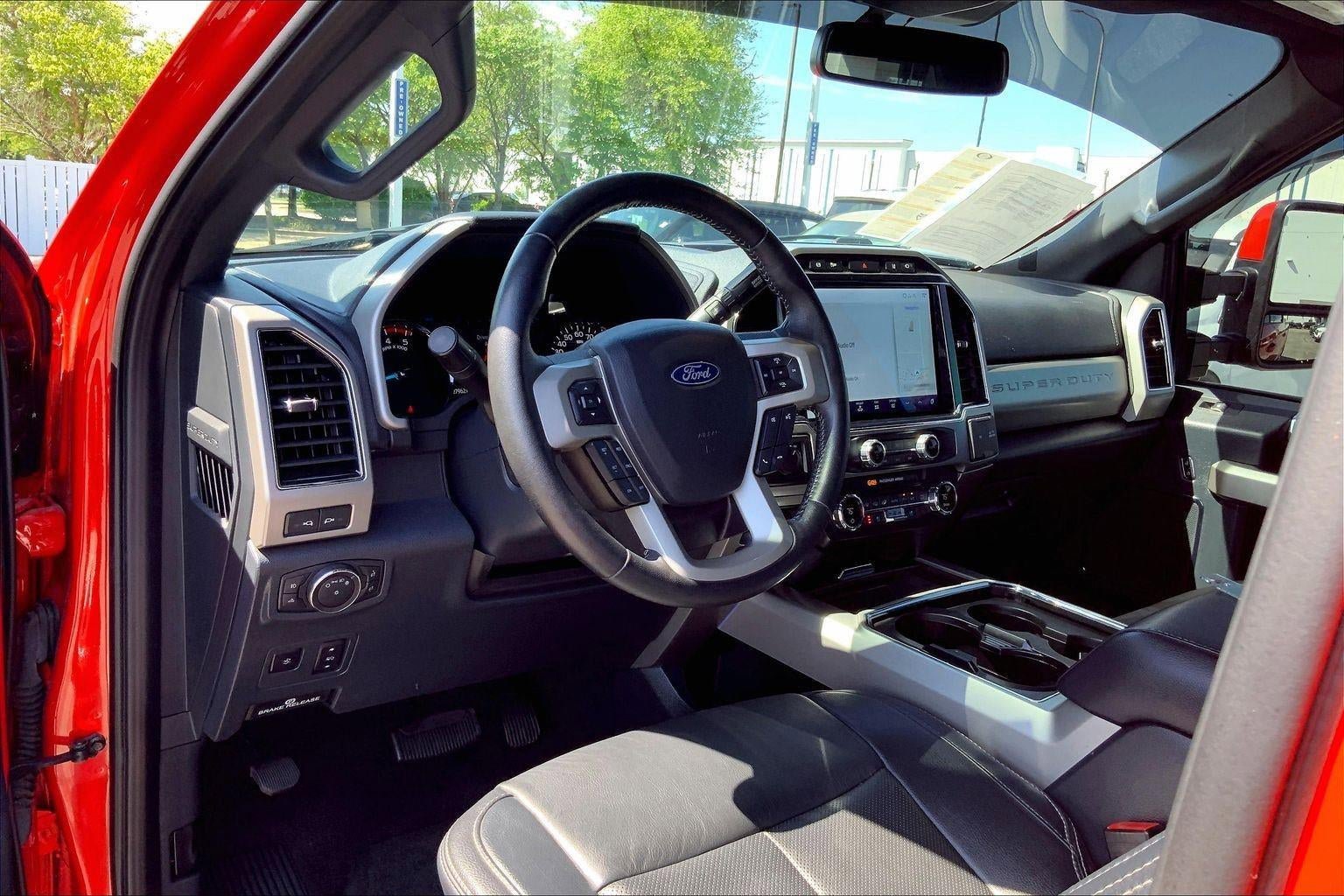 Used 2022 Ford F250 Lariat w/ Lariat Ultimate Package AWD/4WD image 14