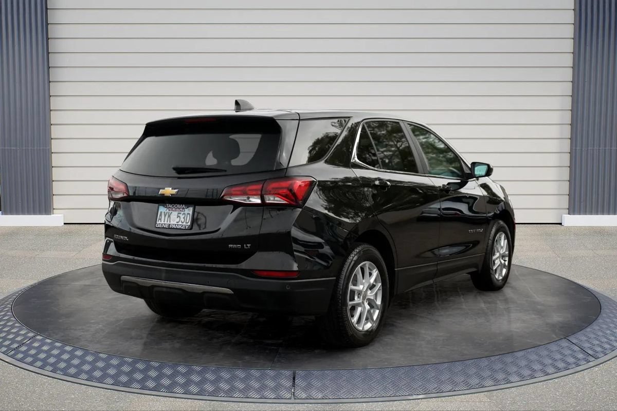 Used 2024 Chevrolet Equinox LT AWD/4WD image 7