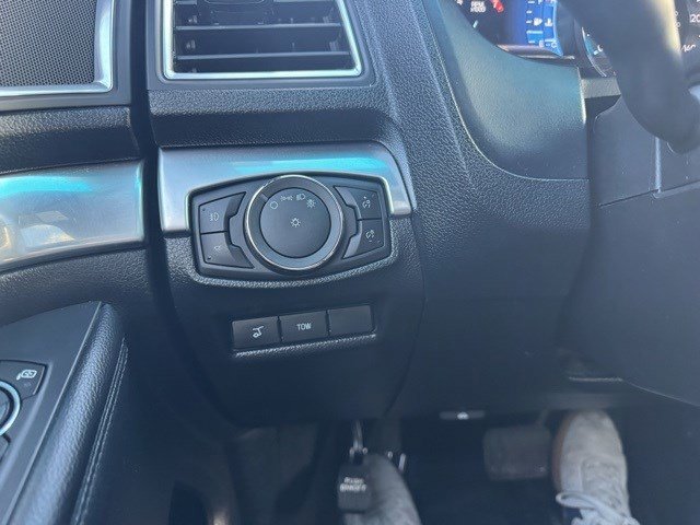 Used 2016 Ford Explorer Sport image 14