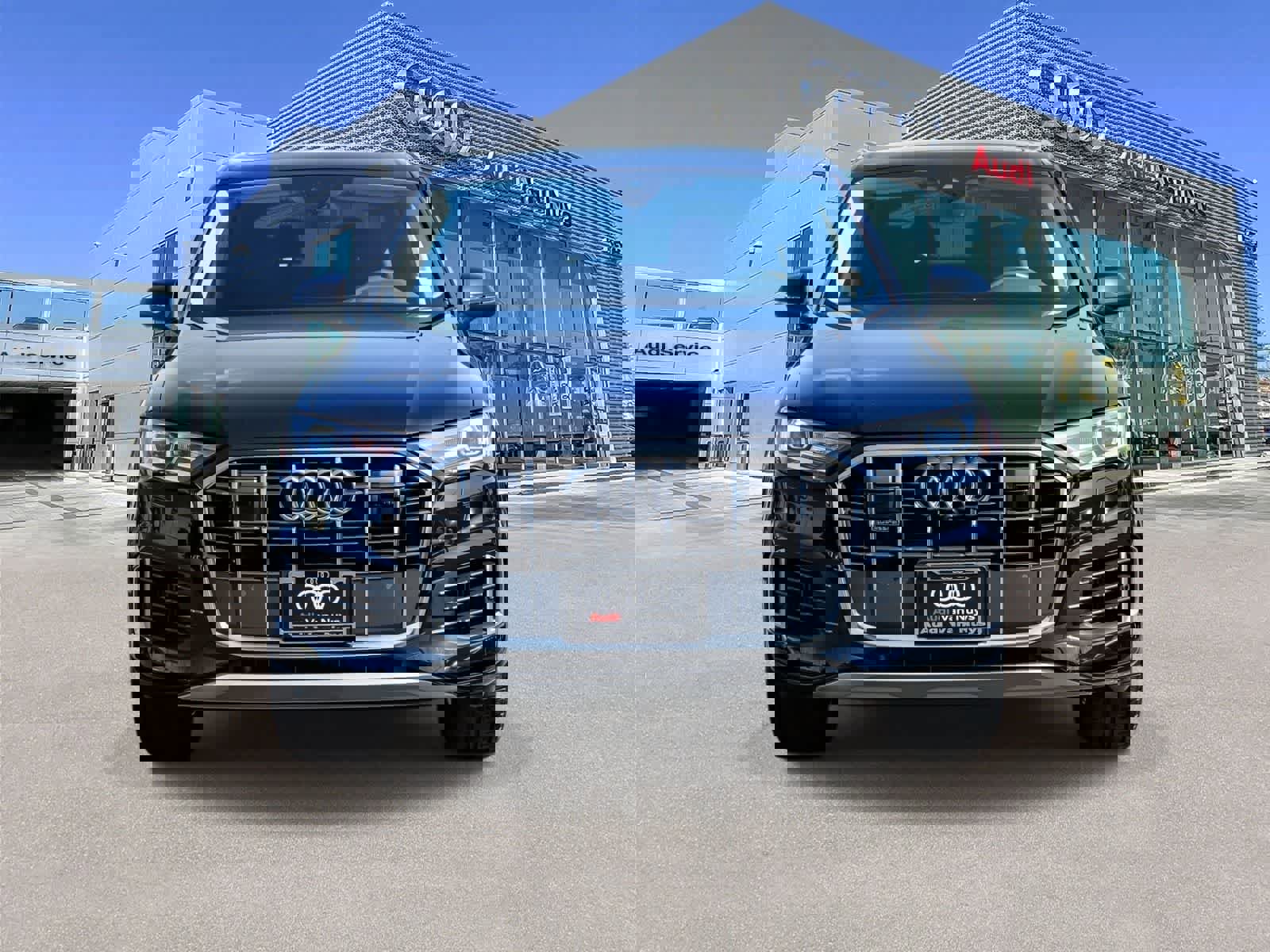 Used 2023 Audi Q7 Premium Plus w/ Premium Plus Package image 6