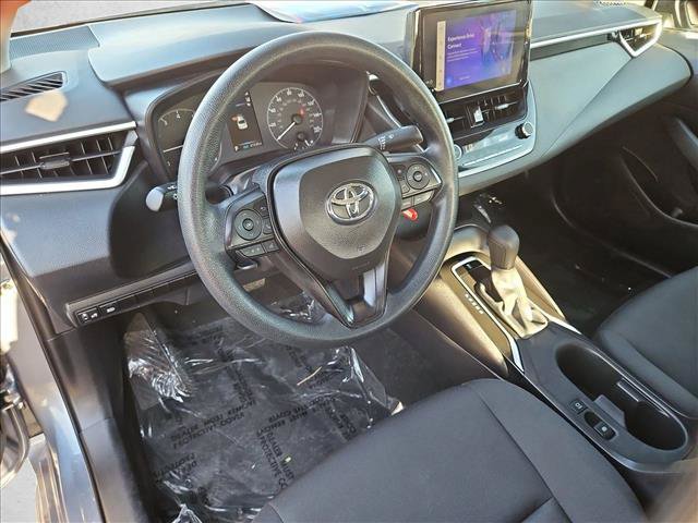 Used 2025 Toyota Corolla LE FWD image 12
