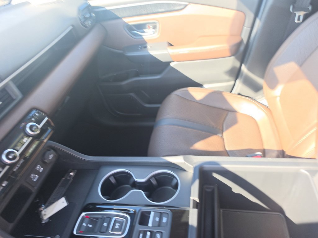 Certified 2025 Honda Pilot Elite image 25