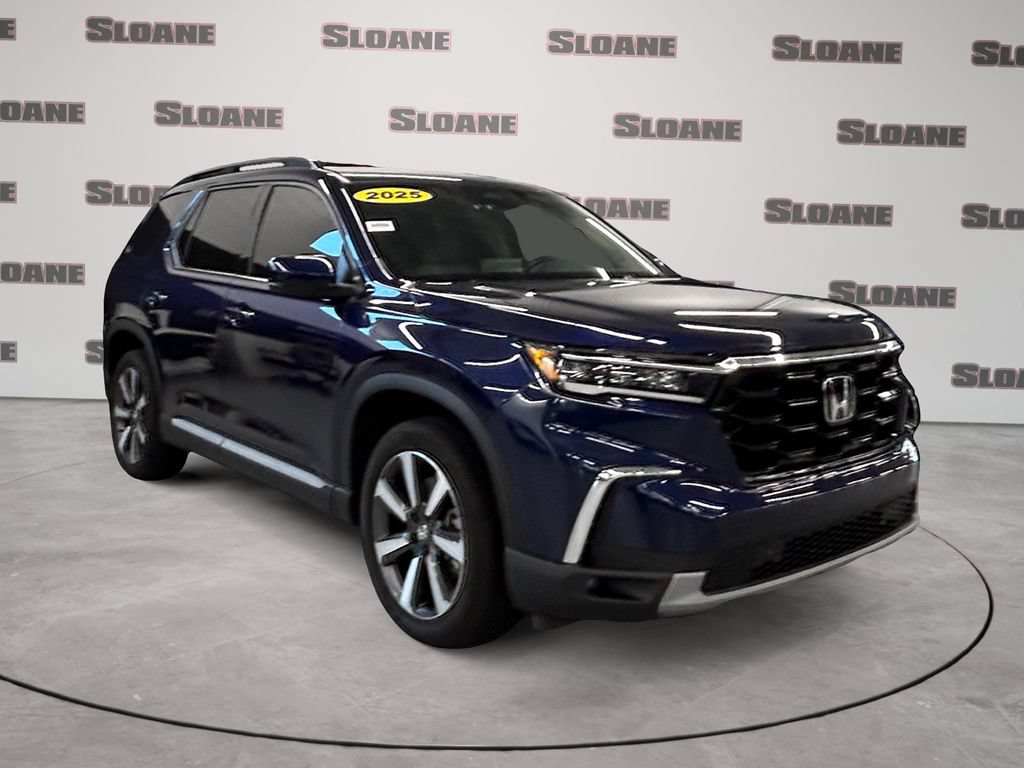 Certified 2025 Honda Pilot Touring image 7
