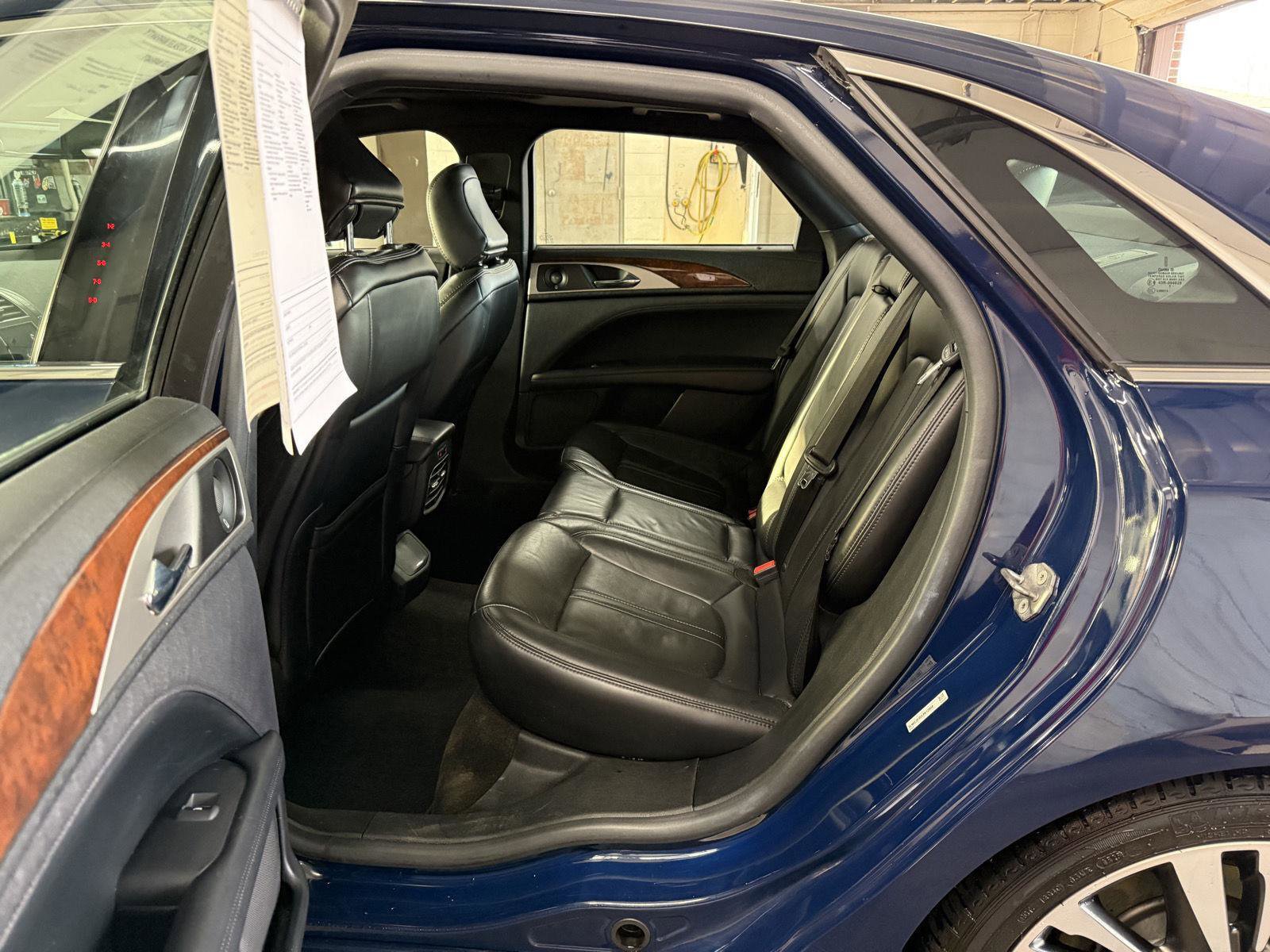 Used 2020 Lincoln MKZ Reserve w/ Elements Package image 18