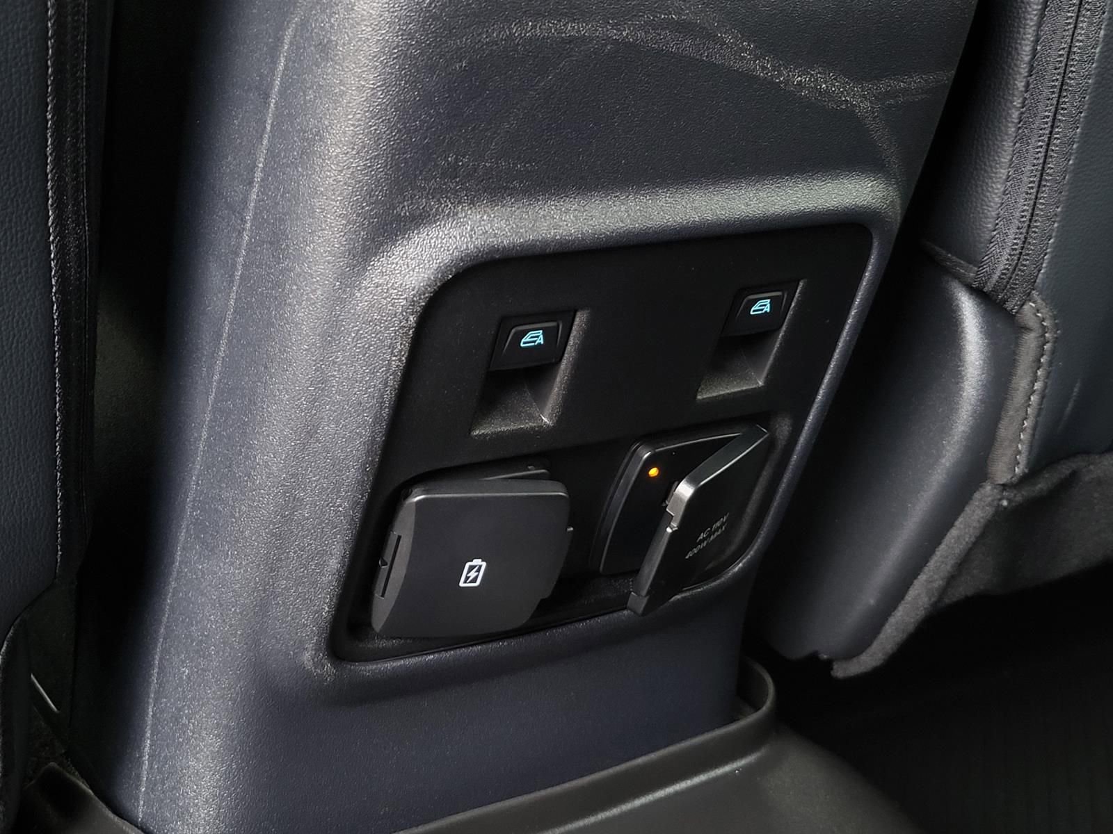 Used 2024 Ford Bronco Wildtrak image 13