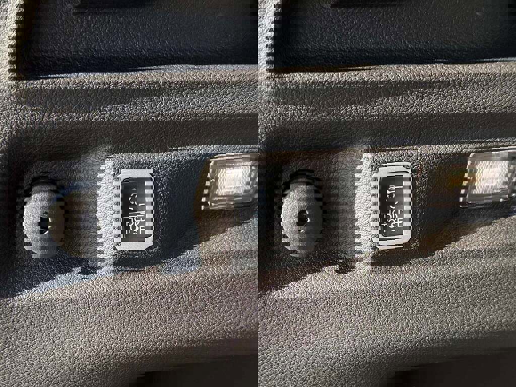 New 2025 Jeep Grand Cherokee L Limited image 27