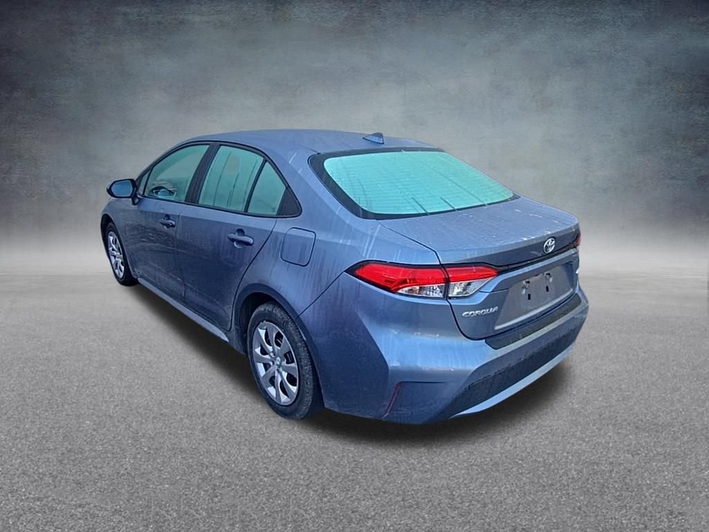 Used 2022 Toyota Corolla LE w/ Carpet Mat Package (TMS) FWD image 4