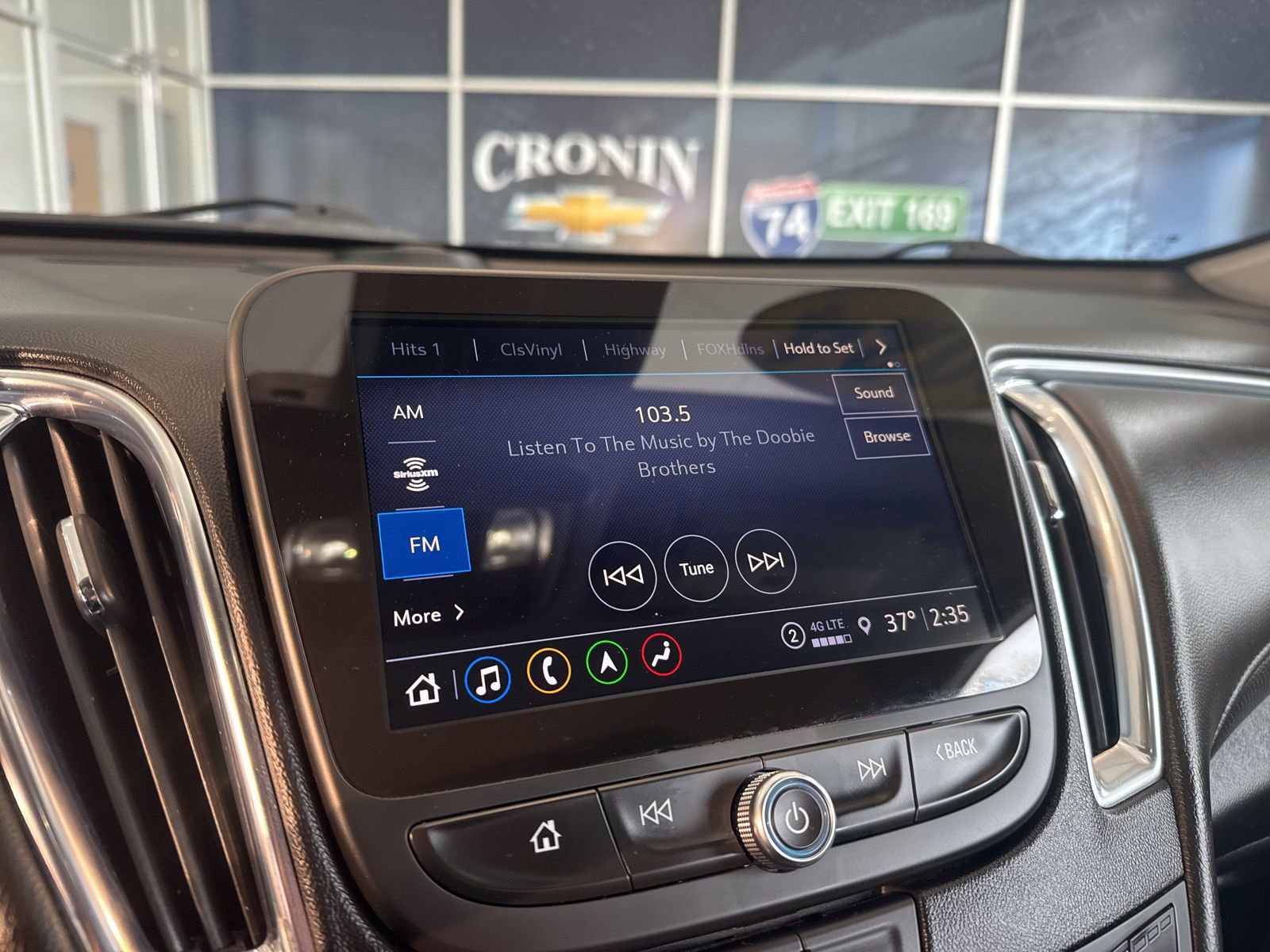 Used 2024 Chevrolet Malibu LT image 32