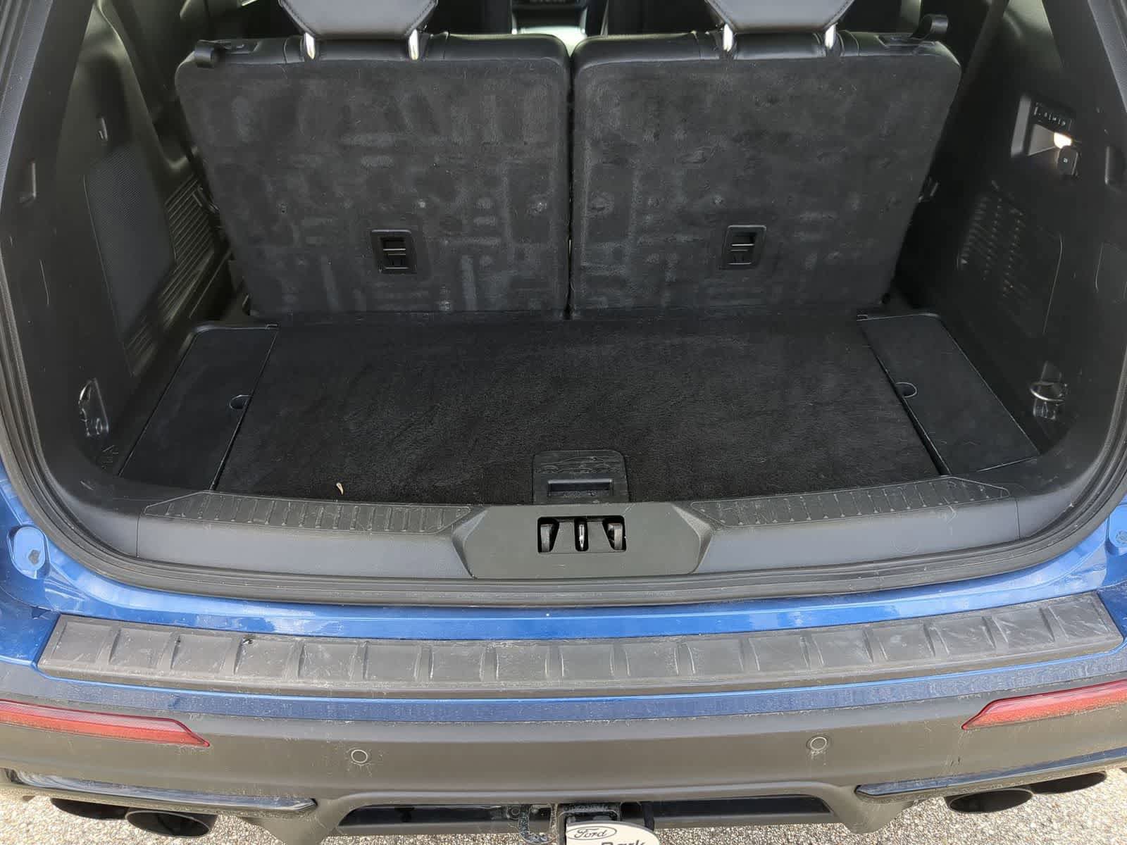 Used 2020 Ford Explorer ST w/ ST Street Pack AWD/4WD image 32
