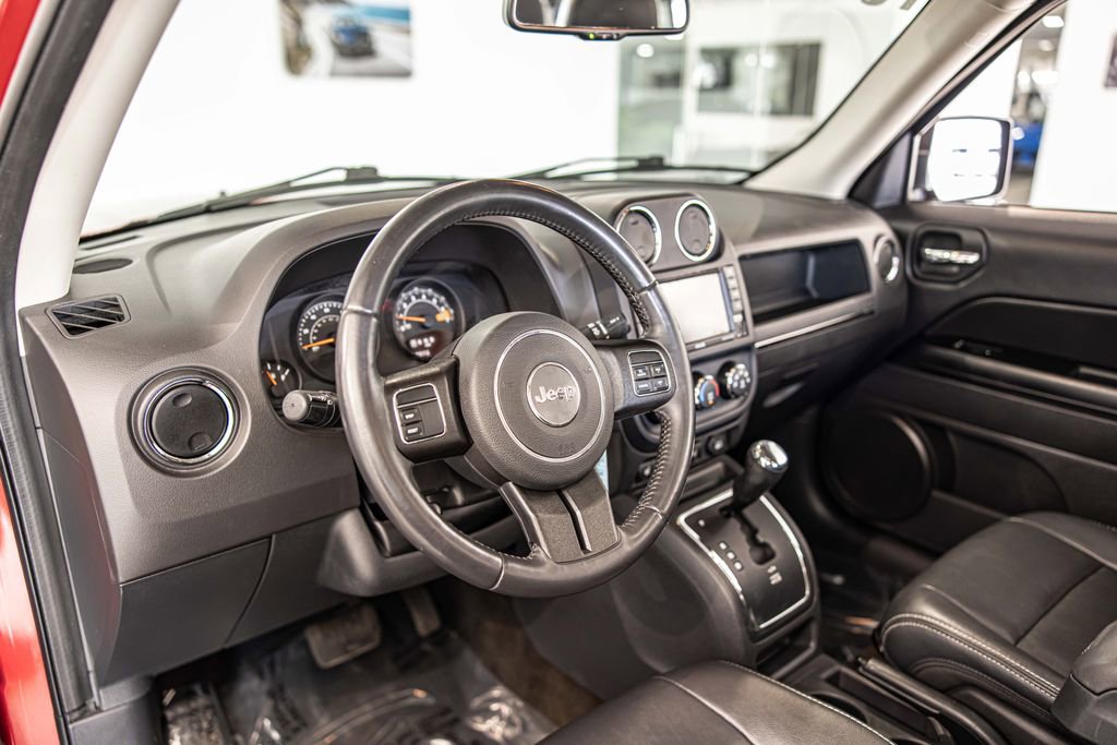 Used 2015 Jeep Patriot High Altitude image 16