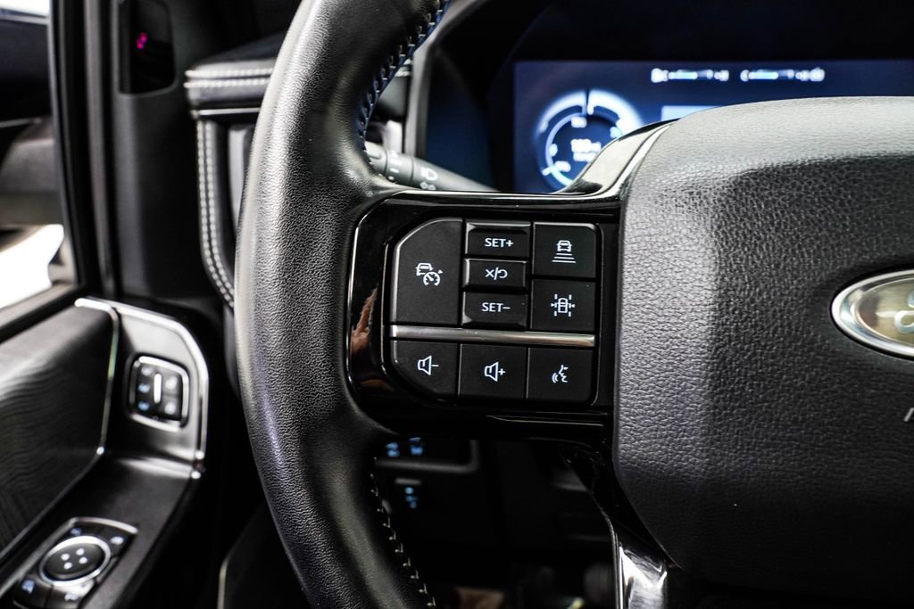 Used 2022 Ford F150 Lightning Platinum image 35