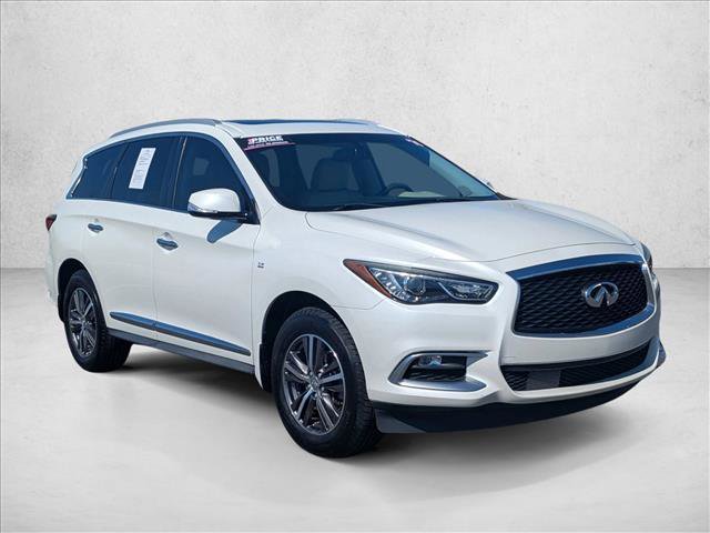 Used 2016 INFINITI QX60 AWD w/ Premium Package image 3