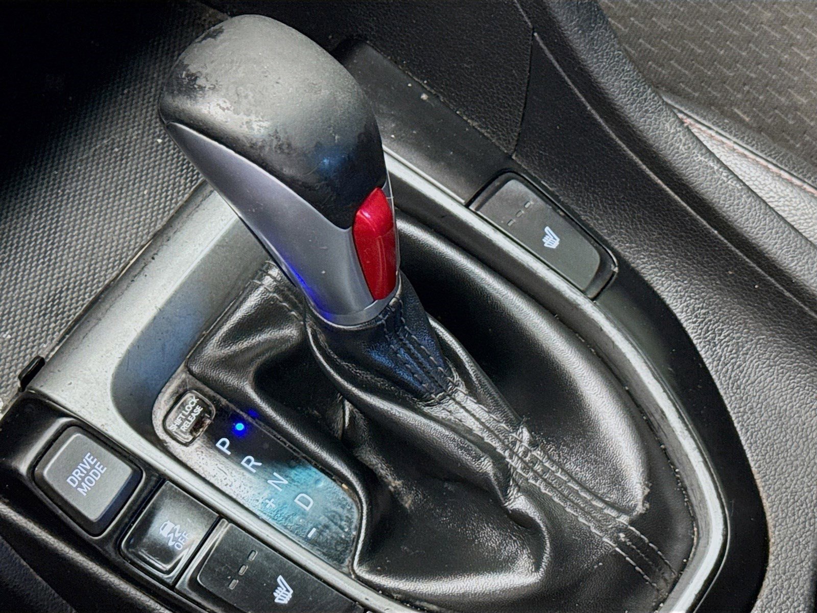 Used 2019 Hyundai Veloster Turbo image 12