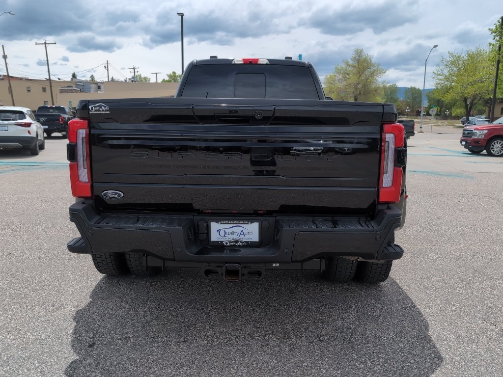 Used 2026 Ford F450 Platinum w/ FX4 Off-Road Package AWD/4WD image 7