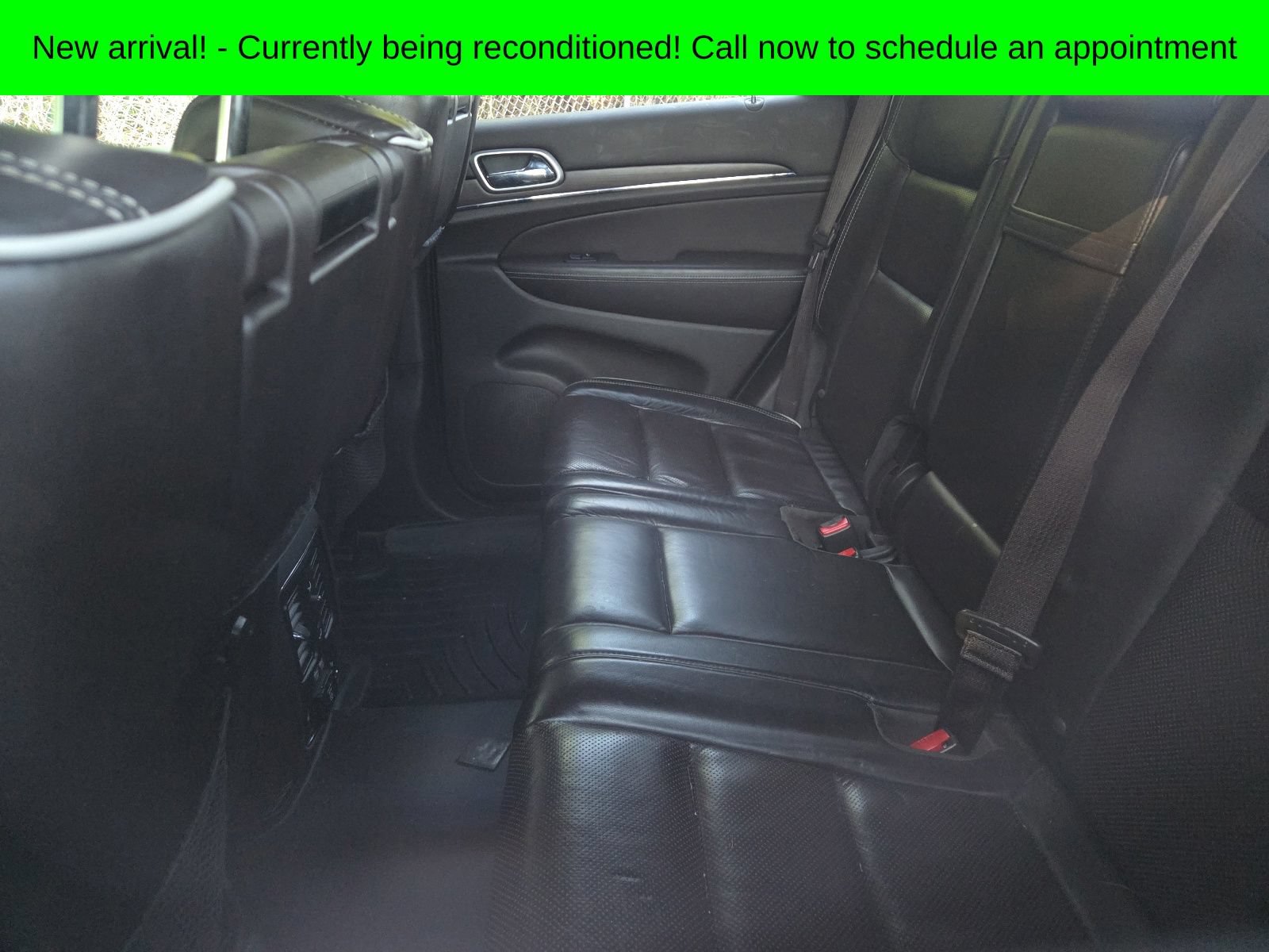 Used 2018 Jeep Grand Cherokee Overland AWD/4WD image 11