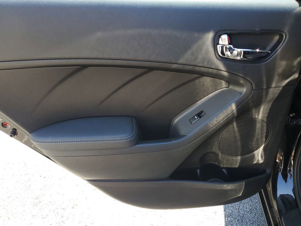 Used 2017 Kia Forte S image 10
