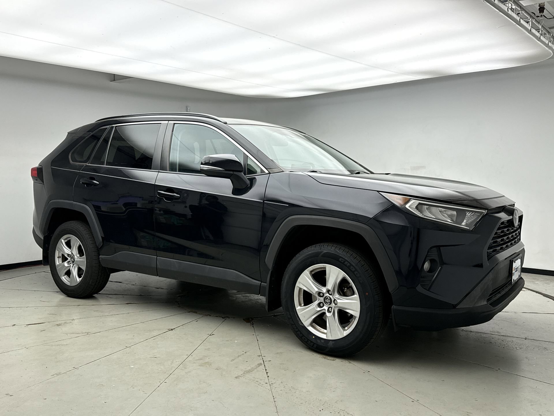 Used 2019 Toyota RAV4 XLE w/ Convenience Package AWD/4WD image 7