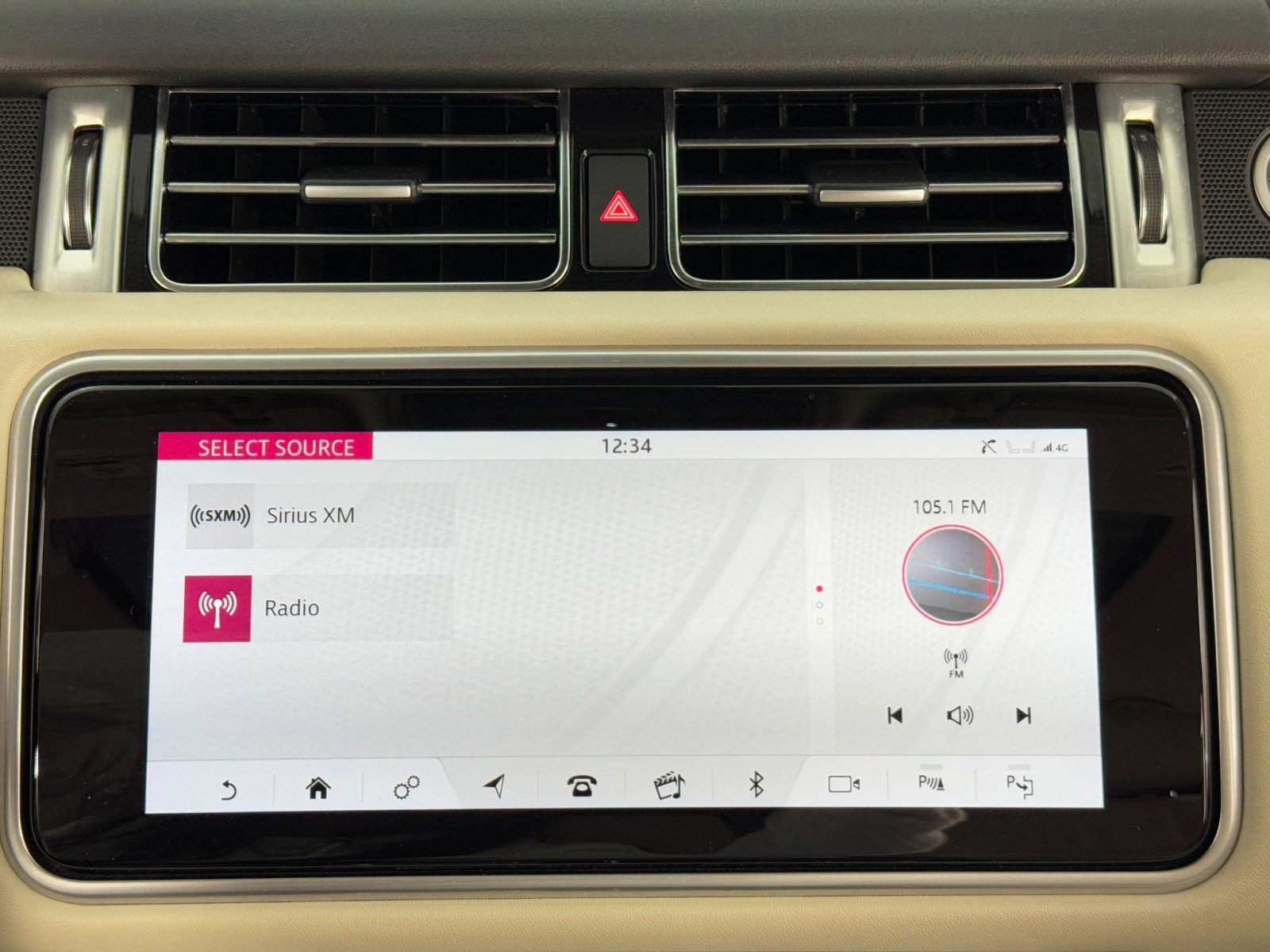 Used 2021 Land Rover Range Rover P525 Westminster Edition image 28