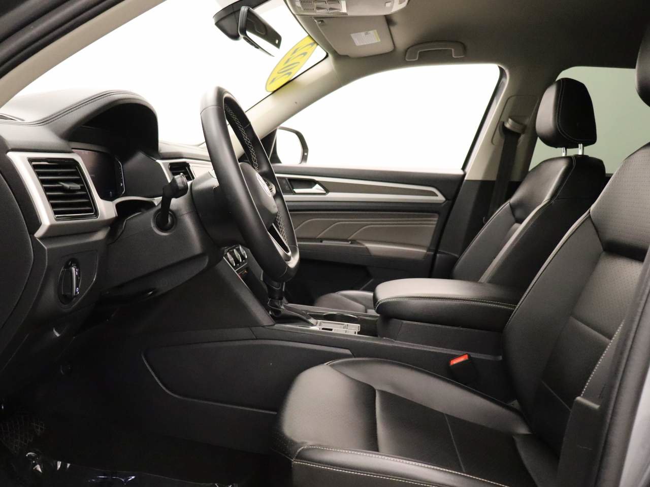 Used 2022 Volkswagen Atlas SE FWD image 15