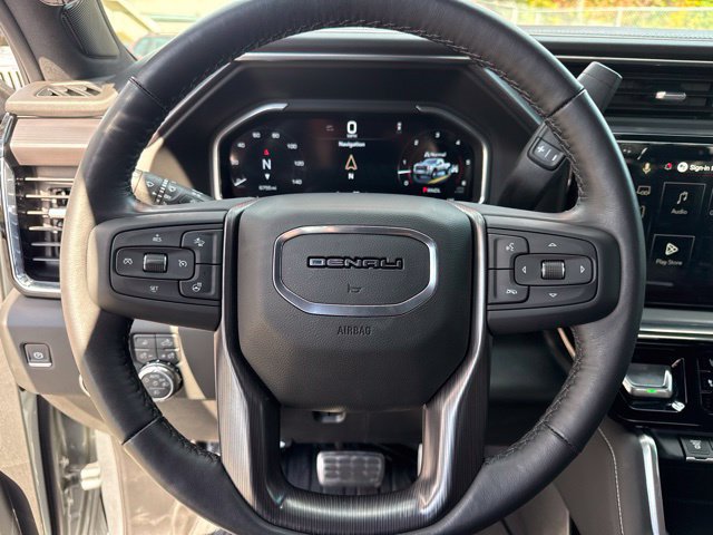 Used 2026 GMC Sierra 3500 Denali Ultimate AWD/4WD image 16