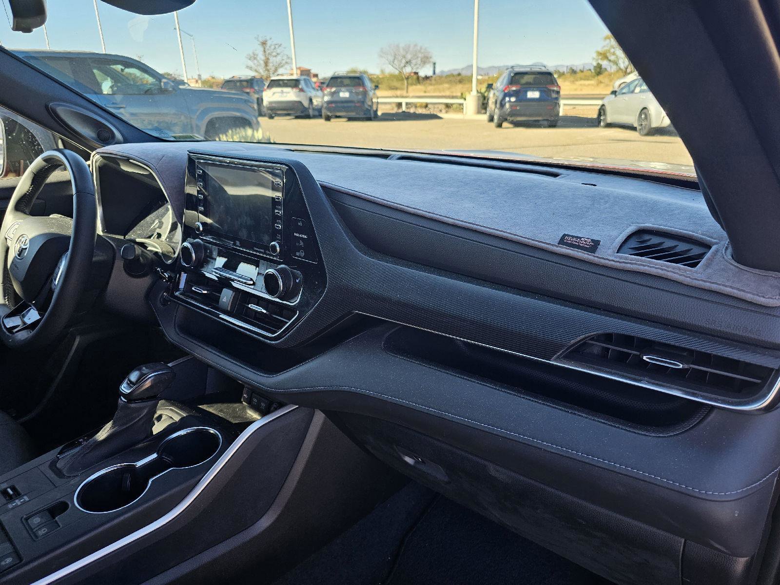 Used 2021 Toyota Highlander XSE image 16